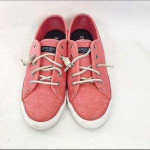 Sperry Top-sider tennies